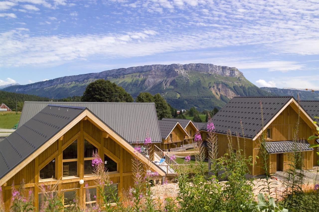 Madame Vacances Les Chalets Du Berger Premium*** La Feclaz Bagian luar foto