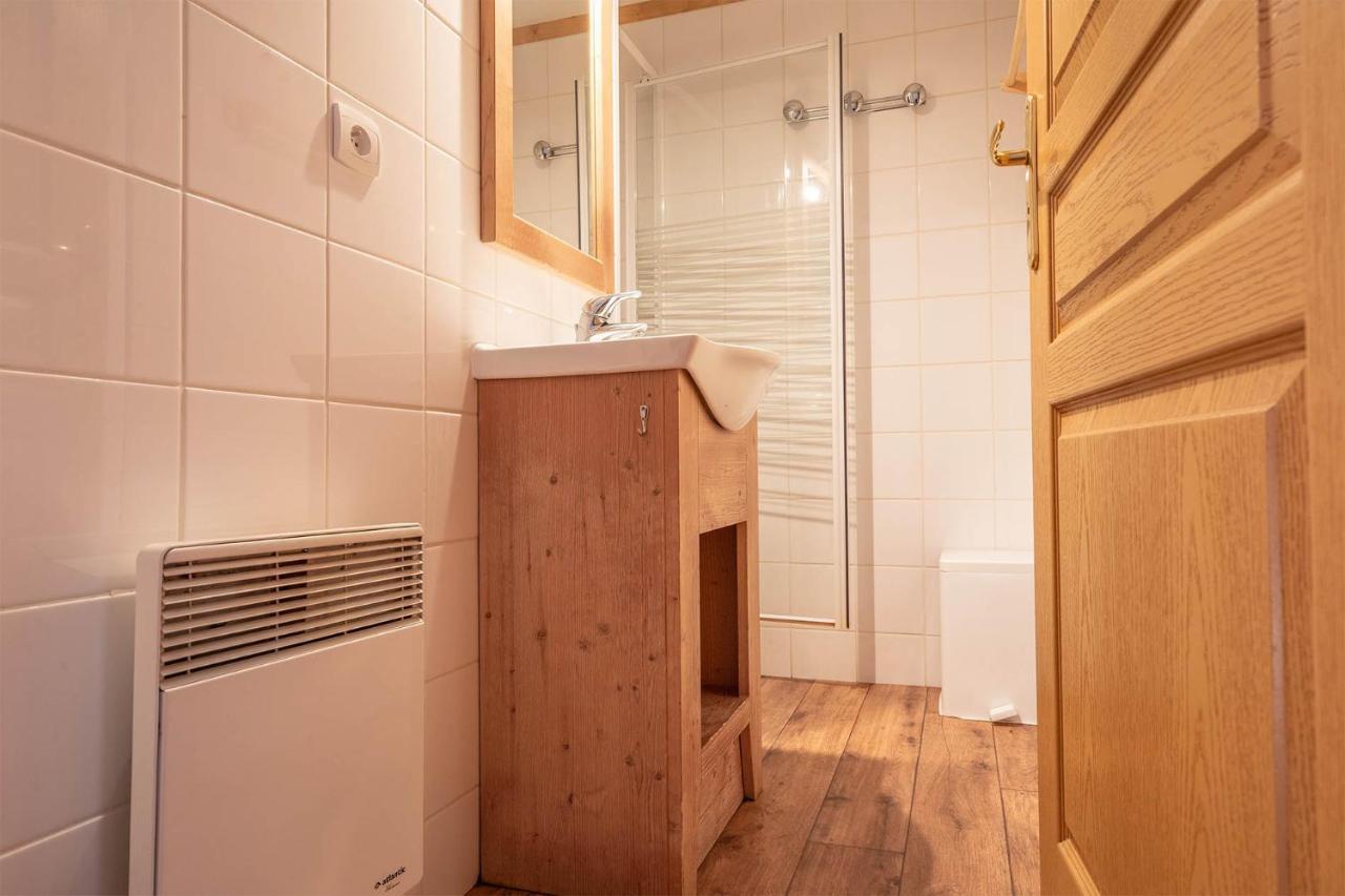 Madame Vacances Les Chalets Du Berger Premium*** La Feclaz Bagian luar foto