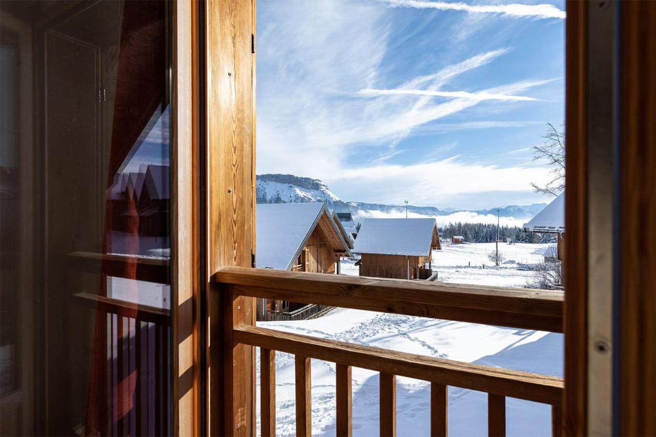 Madame Vacances Les Chalets Du Berger Premium*** La Feclaz Bagian luar foto