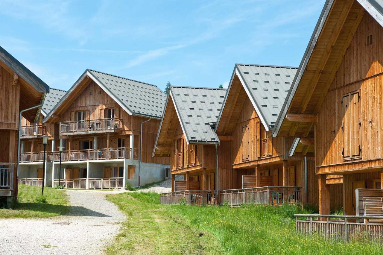 Madame Vacances Les Chalets Du Berger Premium*** La Feclaz Bagian luar foto